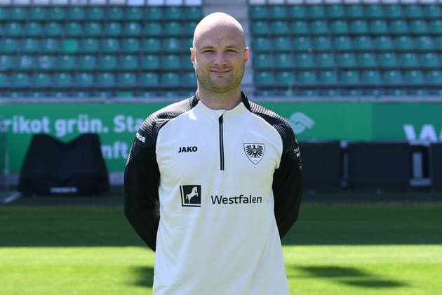 SC Preußen Münster; 3. Liga, Porträttermin 2026 2027 Kristian Schneider ( Mannschaftsarzt Münster ); SC Preußen Münster; 3. Liga, Porträttermin 2026 2027 *** SC Preußen Münster, 3rd Division, Profile Session 2026–2027 Kristian Schneider, Team Doctor, Münster SC Preußen Münster, 3rd Division, Profile Session 2026–2027 xRx