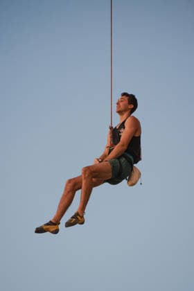 July 28, 2026, Salt Lake City, Utah, USA: Two time Olympian and United States Lead national team, Nationalteam climber JESSE GRUPPER being lowered off the top of the men s final route after topping to secure a gold medal Salt Lake City USA - ZUMAs381 20260728_znp_s381_011 Copyright: xAndrewxSzakmeisterx