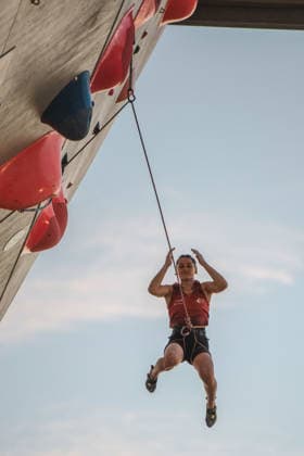 July 28, 2026, Salt Lake City, Utah, USA: Canadian national team, Nationalteam climber CEDAR PIDGEON holds her hands to her head after falling from the final hold on the women s final route Salt Lake City USA - ZUMAs381 20260728_znp_s381_010 Copyright: xAndrewxSzakmeisterx