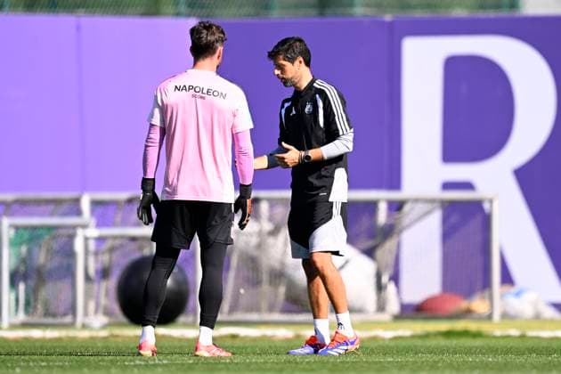 RSC Anderlecht v Hammarby IF - UEFA Europa League Media Activities 29 07 2026 ANDERLECHT, BELGIUM - JULY 29 : Bruno Vitor head coach of RSC Anderlecht pictured during a training session ahead of the UEFA Europa League 2025 26 second qualifying round second leg between RSC Anderlecht and Hammarby IF on July 29, 2026 in Anderlecht, Belgium, 29 07 2026 Anderlecht Belgium  Copyright: xTomasxSiskx