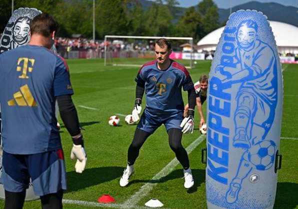 29.07.2026, Fussball Bundesliga 2026 2027, Trainingslager FC Bayern München in Rottach-Egern am Tegernsee (Bayern). Torwart Manuel Neuer (FC Bayern München) *** July 29, 2026, 2026–2027 Bundesliga, FC Bayern Munich training camp in Rottach Egern on Lake Tegernsee, Bavaria; goalkeeper Manuel Neuer, FC Bayern Munich