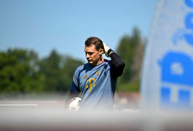 29.07.2026, Fussball Bundesliga 2026 2027, Trainingslager FC Bayern München in Rottach-Egern am Tegernsee (Bayern). Torwart Manuel Neuer (FC Bayern München) *** July 29, 2026, 2026–2027 Bundesliga, FC Bayern Munich training camp in Rottach Egern on Lake Tegernsee, Bavaria; goalkeeper Manuel Neuer, FC Bayern Munich
