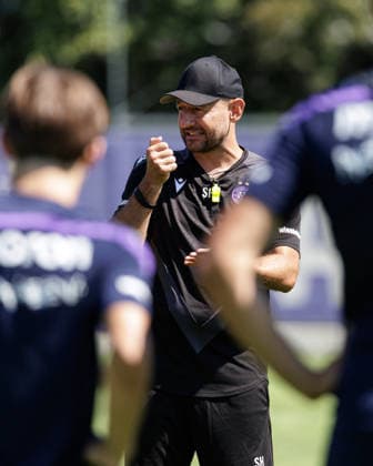 SOCCER - UEFA ECL, A.Wien vs Liepaja VIENNA,AUSTRIA,29.JUL.26 - SOCCER - UEFA Conference League, qualification, Austria Wien vs FK Liepaja, preview, training A.Wien. Image shows head coach Stephan Helm (A.Wien).  GEPAxpictures xArminxRauthner