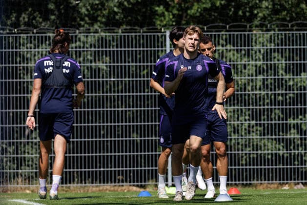 SOCCER - UEFA ECL, A.Wien vs Liepaja VIENNA,AUSTRIA,29.JUL.26 - SOCCER - UEFA Conference League, qualification, Austria Wien vs FK Liepaja, preview, training A.Wien. Image shows Kang Hee Lee, Johannes Eggestein and Manfred Fischer (A.Wien).  GEPAxpictures xArminxRauthner