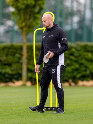 David Gray manager of Hibernian during a training session ahead of the clash with KF Malisheva Hibernian Training, Football, Hibernian Training Centre, Edinburgh, Scotland, UK - 29 Jul 2026Edinburgh Hibernian Training Centre Scotland United Kingdom EDITORIAL USE ONLY No use with unauthorised audio, video, data, fixture lists, club league logos or live services. Online in-match use limited to 120 images, no video emulation. No use in betting, games or single club league player publications.  Copyright: xAlanxRennie Shutterstockx 17016053aa