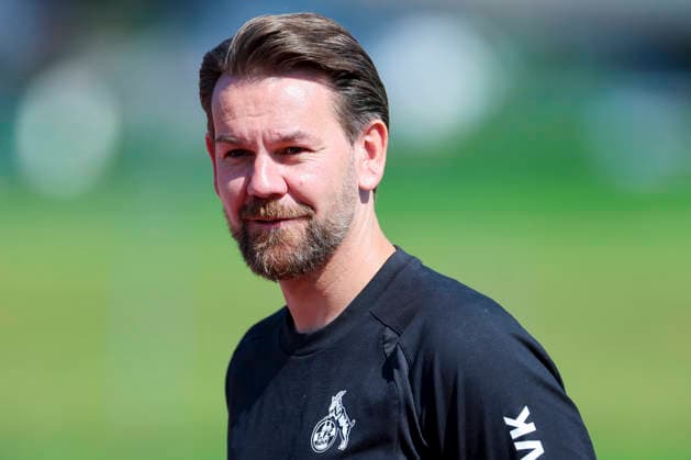 Geschäftsführer Thomas Kessler (1. FC Köln) schaut, Tag 6, Trainingslager 1. FC Köln, Koasastadion am 29. July 2026 in St. Johann in Tirol, Österreich. (Foto von Marco Steinbrenner DeFodi Images) Geschäftsführer Sport Thomas Kessler (1. FC Köln) looks on, Tag 6, Trainingslager 1. FC Köln, Koasastadion, July 29, 2026 in St. Johann in Tirol, Austria. (Photo by Marco Steinbrenner DeFodi Images) - *** Thomas Kessler, Managing Director of Sports for 1. FC Köln, looks on, Day 6, 1. FC Köln training camp, Koasa Stadium on July 29, 2026, in St. Johann in Tirol, Austria. Photo by Marco Steinbrenner, DeFodi Images. Thomas Kessler, Sporting Director of 1. FC Köln, looks on, Day 6, 1. FC Köln training camp, Koasa Stadium, July 29, 2026, at the Koasa Stadium in St. Johann in Tirol, Austria. Photo by Marco Steinbrenner, DeFodi Images