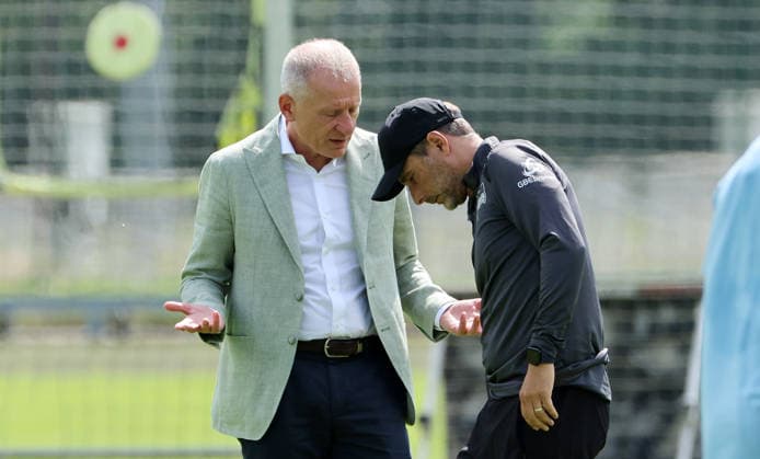Geschäftsführer Dr. Peter Görlich redet mit Trainer Stefan Leitl Fußball Fussball Saison 2026 2027 2.Bundesliga Herren DFL 29.07.2026 Training Hertha BSC Berlin DFL regulations prohibit any use of photographs as image sequences and or quasi-video. *** Managing Director Dr. Peter Görlich talks with Coach Stefan Leitl Sports Soccer Soccer 2026–2027 Season 2. Bundesliga Men s DFL July 29, 2026 Training Hertha BSC Berlin DFL regulations prohibit any use of photographs as image sequences and or quasi-video