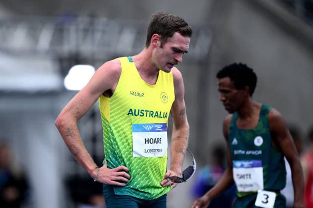 COM26 ATHLETICS, Oliver Hoare of Australia reacts after falling in the Men™s One Mile, Round 1 heats during the Glasgow 2026 Commonwealth Games at EDF Scotstoun Stadium in Glasgow, Scotland, Wednesday, July 29, 2026. ( NO ARCHIVING, EDITORIAL USE ONLY Glasgow United Kingdom  Copyright: xJOELxCARRETTx 20260729154094800128