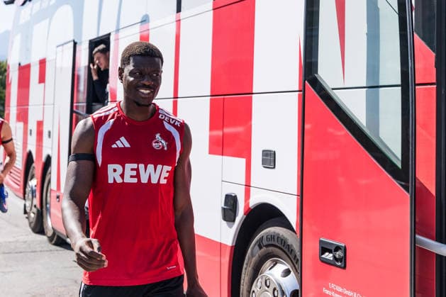 ST. JOHANN IN TIROL, AUSTRIA - JULY 29: Ragnar Ache (1. FC Koeln, 9) getting off the bus during a training session at trainings camp in Kitzbuehel of season 2026 27 at Koasastadion on July 29, 2026 in St. Johann in Tirol, Austria. Austria Copyright: xSteffiexWunderlx