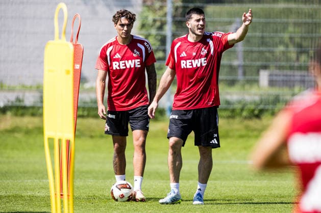 ST. JOHANN IN TIROL, AUSTRIA - JULY 29: Luka Lochoshvili (1. FC Koeln, 24) gestures during a training session at trainings camp in Kitzbuehel of season 2026 27 at Koasastadion on July 29, 2026 in St. Johann in Tirol, Austria. Austria Copyright: xSteffiexWunderlx