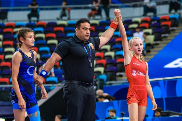 U17, U 17 Wrestling World Championships 43kg WW - Finja Viviane Strauch (GER) df. Aysemin Kacan (TUR) *** U17 Wrestling World Championships, 43 kg Open Weight: Finja Viviane Strauch (GER) def. Aysemin Kacan (TUR) Copyright: xUnitedxWorldxWrestlingx xAmirrezx UWW-U17-WC-BAKU-2026