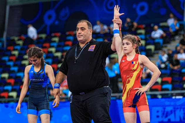 U17, U 17 Wrestling World Championships 43kg WW - Valia Georgiana Harsan (ROU) df. Vafa Orujova (AZE) *** U17 Wrestling World Championships, 43 kg Open Weight: Valia Georgiana Harsan (ROU) def. Vafa Orujova (AZE) Copyright: xUnitedxWorldxWrestlingx xAmirrezx UWW-U17-WC-BAKU-2026