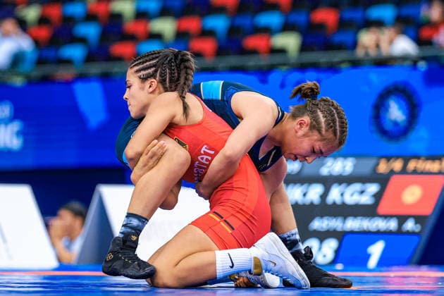 U17, U 17 Wrestling World Championships 49kg WW - Ayanat Meinambay (KAZ) df. Madina Bayramova (GER) *** U17 Wrestling World Championships, 49 kg WW: Ayanat Meinambay (KAZ) def. Madina Bayramova (GER) Copyright: xUnitedxWorldxWrestlingx xAmirrezx UWW-U17-WC-BAKU-2026