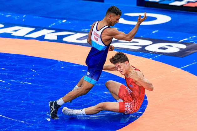 U17, U 17 Wrestling World Championships 60kg GR - Darpan Raju Chaudhari (IND) df. Pavlos Tsentidis (GRE) *** U17 Wrestling World Championships, 60 kg Greco-Roman: Darpan Raju Chaudhari (IND) def. Pavlos Tsentidis (GRE) Copyright: xUnitedxWorldxWrestlingx xAmirrezx UWW-U17-WC-BAKU-2026