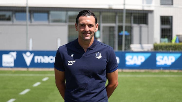 23.07.2026, xrekx, Fussball 1.Bundesliga, TSG 1899 Hoffenheim - Fototermin Saison 2026 27 v.l. Marjan Petkovic Torwarttrainer (TSG Hoffenheim) (DFL DFB REGULATIONS PROHIBIT ANY USE OF PHOTOGRAPHS as IMAGE SEQUENCES and or QUASI-VIDEO) Sinsheim *** July 23, 2026, xrekx, Soccer, Bundesliga 1, TSG 1899 Hoffenheim Photo Session, 2026–27 Season, from left: Marjan Petkovic, Goalkeeper Coach, TSG Hoffenheim. DFL and DFB regulations prohibit any use of photographs as image sequences and or quasi-video. Sinsheim