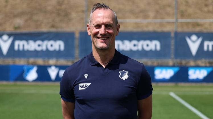 23.07.2026, xrekx, Fussball 1.Bundesliga, TSG 1899 Hoffenheim - Fototermin Saison 2026 27 v.l. Matthias Hagner Sportpsychologe (TSG Hoffenheim) (DFL DFB REGULATIONS PROHIBIT ANY USE OF PHOTOGRAPHS as IMAGE SEQUENCES and or QUASI-VIDEO) Sinsheim *** July 23, 2026, xrekx, Soccer, Bundesliga 1, TSG 1899 Hoffenheim Photo Session, 2026–27 Season, from left: Matthias Hagner, sports psychologist at TSG Hoffenheim. DFL and DFB regulations prohibit any use of photographs as image sequences and or quasi-video. Sinsheim