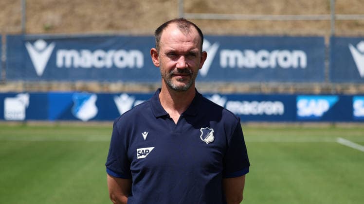 23.07.2026, xrekx, Fussball 1.Bundesliga, TSG 1899 Hoffenheim - Fototermin Saison 2026 27 v.l. Christian Seyfert Zeugwart (TSG Hoffenheim) (DFL DFB REGULATIONS PROHIBIT ANY USE OF PHOTOGRAPHS as IMAGE SEQUENCES and or QUASI-VIDEO) Sinsheim *** July 23, 2026, xrekx, Soccer, Bundesliga 1, TSG 1899 Hoffenheim Photo Session, 2026–27 Season, from left: Christian Seyfert, Equipment Manager, TSG Hoffenheim. DFL and DFB regulations prohibit any use of photographs as image sequences and or quasi-video. Sinsheim
