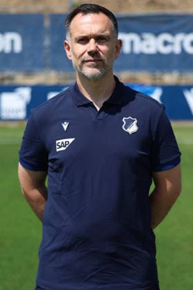 23.07.2026, xrekx, Fussball 1.Bundesliga, TSG 1899 Hoffenheim - Fototermin Saison 2026 27 v.l. Timo Seyfert Zeugwart (TSG Hoffenheim) (DFL DFB REGULATIONS PROHIBIT ANY USE OF PHOTOGRAPHS as IMAGE SEQUENCES and or QUASI-VIDEO) Sinsheim *** July 23, 2026, xrekx, Soccer, Bundesliga 1, TSG 1899 Hoffenheim Photo Session, 2026–27 Season, from left: Timo Seyfert, Equipment Manager, TSG Hoffenheim. DFL and DFB regulations prohibit any use of photographs as image sequences and or quasi-video. Sinsheim