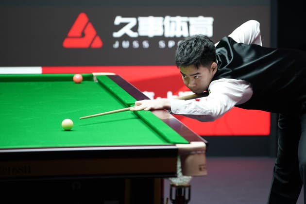 SHANGHAI, CHINA - JULY 29: Si Jiahui of China plays a shot in the second round match against Wu Yize of China on Day 3 of the 2026 Snooker Shanghai Masters on July 29, 2026 in Shanghai, China.  Copyright: xTaixChengzhex 111657087483
