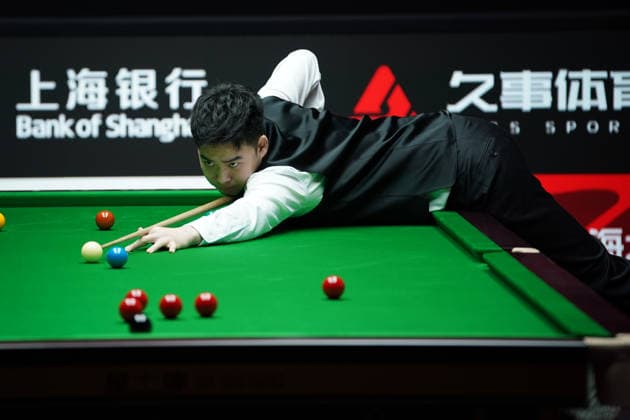 SHANGHAI, CHINA - JULY 29: Si Jiahui of China plays a shot in the second round match against Wu Yize of China on Day 3 of the 2026 Snooker Shanghai Masters on July 29, 2026 in Shanghai, China.  Copyright: xTaixChengzhex 111657087477