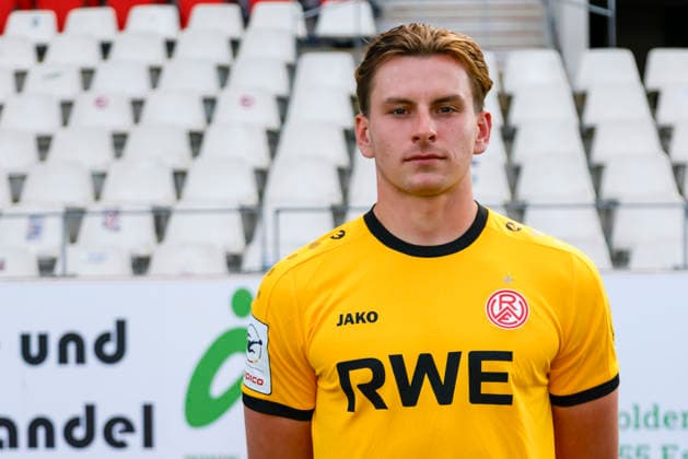 Felix Wienand; Rot-Weiss Essen; 3.Liga, Porträttermin 2026 2027 *** Felix Wienand, Rot Weiss Essen, 3rd Division, Profile Session 2026–2027