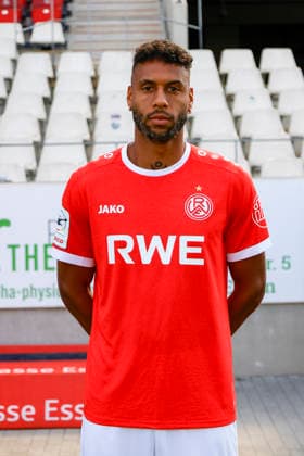 Ruben Reisig; Rot-Weiss Essen; 3.Liga, Porträttermin 2026 2027 *** Ruben Reisig, Rot-Weiss Essen, 3rd Division, Profile Session 2026–2027