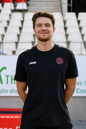 Tobias Schmidt ( Athletiktrainer Rot-Weiss Essen ); Rot-Weiss Essen; 3.Liga, Porträttermin 2026 2027 *** Tobias Schmidt, Strength and Conditioning Coach, Rot Weiss Essen (3rd Division), Profile Session 2026–2027