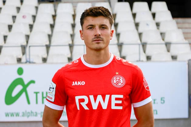 Semir Telalovic; Rot-Weiss Essen; 3.Liga, Porträttermin 2026 2027 *** Semir Telalovic, Rot Weiss Essen, 3rd Division, Profile Session 2026–2027