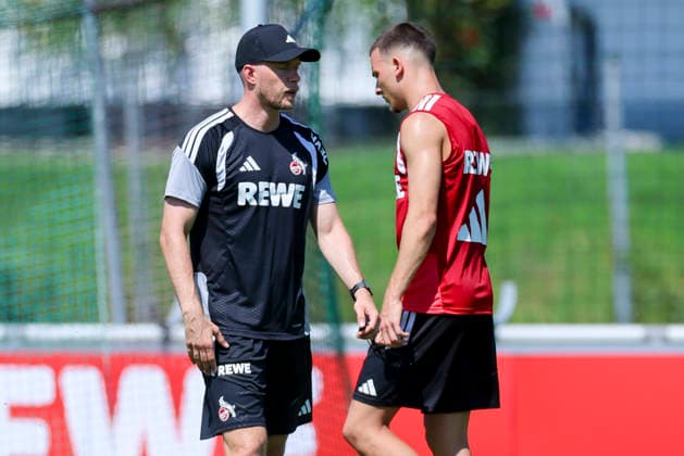 Trainer Rene Wagner (1. FC Köln) und Said El Mala (1. FC Köln) schauen enttäuscht, Tag 6, Trainingslager 1. FC Köln, Koasastadion am 29. July 2026 in St. Johann in Tirol, Österreich. (Foto von Marco Steinbrenner DeFodi Images) Trainer Rene Wagner (1. FC Köln) und Said El Mala (1. FC Köln) look dejected, Tag 6, Trainingslager 1. FC Köln, Koasastadion, July 29, 2026 in St. Johann in Tirol, Austria. (Photo by Marco Steinbrenner DeFodi Images) - *** Coach Rene Wagner of 1. FC Köln and Said El Mala of 1. FC Köln look disappointed, Day 6, 1. FC Köln training camp, Koasa Stadium on July 29, 2026, in St. Johann in Tirol, Austria. Photo by Marco Steinbrenner, DeFodi Images. Coach Rene Wagner of 1. FC Köln and Said El Mala of 1. FC Köln look dejected, Day 6, 1. FC Köln training camp, Koasa Stadium, July 29, 2026, in St. Johann in Tirol, Austria. Photo by Marco Steinbrenner, DeFodi Images