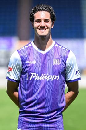 Porträttermin 2026 2027, VfL Osnabrück am 29.07.2026 an der Bremer Brücke in Osnabrück Theo Janotta (VfL Osnabrück) *** Portrait Session 2026–2027, Team Photo at VfL Osnabrück on July 29, 2026, at the Bremer Brücke in Osnabrück Theo Janotta Osnabrück MT