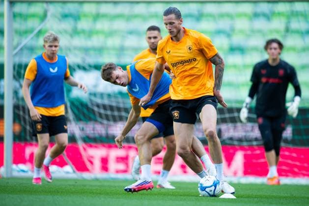Budapest , 29-07-2026 , Groupama Arena , season 2026 2027 , UEFA Europa League play-off football , training FC Twente , picture shows FC Twente player Wout Weghorst FC Twente player Krzysztof Kurowski Training Twente in Budapest  x205309031x Copyright: