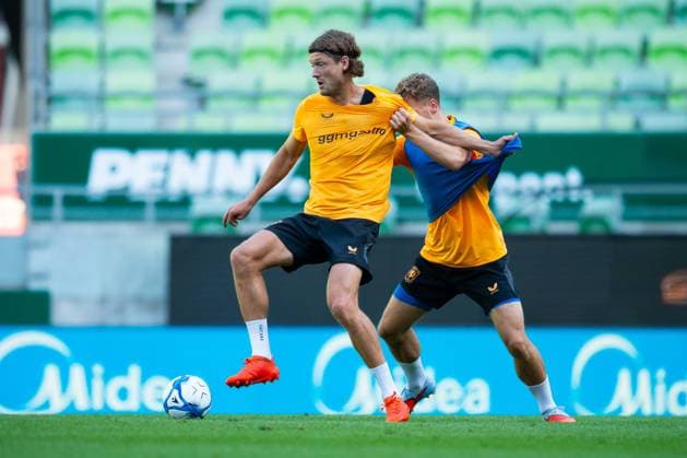 Budapest , 29-07-2026 , Groupama Arena , season 2026 2027 , UEFA Europa League play-off football , training FC Twente , picture shows FC Twente player Sam Lammers FC Twente player Aske Adelgaard Training Twente in Budapest  x205309048x Copyright: