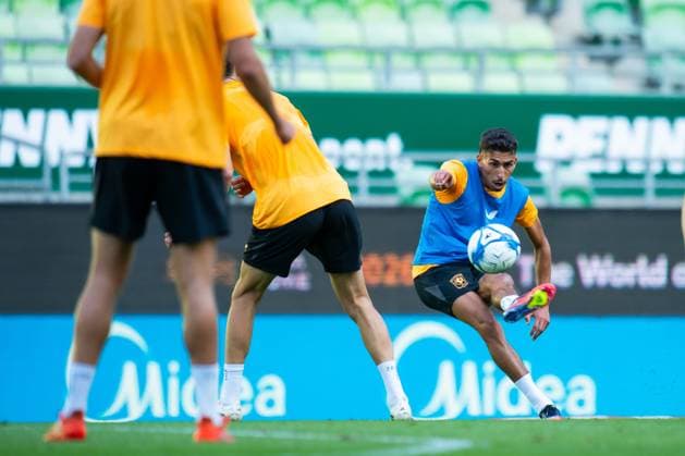 Budapest , 29-07-2026 , Groupama Arena , season 2026 2027 , UEFA Europa League play-off football , training FC Twente , picture shows FC Twente player Younes Taha Training Twente in Budapest  x205309049x Copyright: