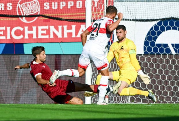 29.07.2026, xpsx, Fussball Testspiel, Kickers Offenbach - VfB Stuttgart v.l. Dominik Crljenec (Offenbacher Kickers), Johannes Brinkies (Offenbacher Kickers), Grischa Prömel (VfB Stuttgart) (DFL DFB REGULATIONS PROHIBIT ANY USE OF PHOTOGRAPHS as IMAGE SEQUENCES and or QUASI-VIDEO) emspor Offenbach *** July 29, 2026, xpsx, Soccer Friendly Match, Kickers Offenbach vs. VfB Stuttgart, l Dominik Crljenec, Offenbacher Kickers, Johannes Brinkies, Offenbach Kickers; Grischa Prömel, VfB Stuttgart. DFL and DFB regulations prohibit any use of photographs as image sequences and or quasi-video. emspor Offenbach