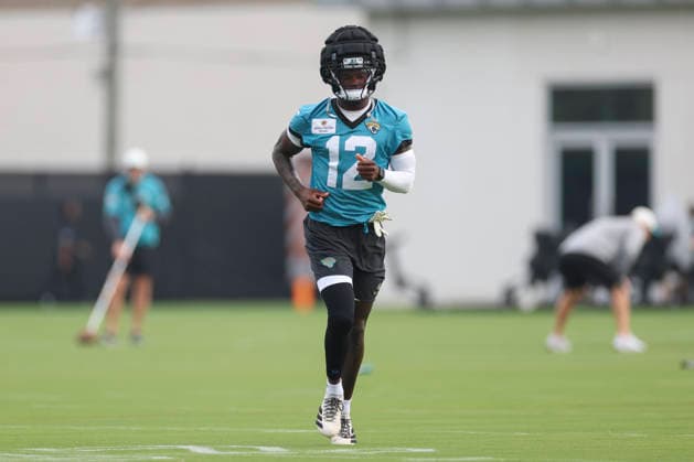 JACKSONVILLE, FL - JULY 29: Jacksonville Jaguars wide receiver Travis Hunter (12) runs during training camp on July 29, 2026 at the Miller Electric Center in Jacksonville, Fl. (Photo by David Rosenblum Icon Sportswire) NFL, American Football Herren, USA JUL 29 Jaguars Training Camp EDITORIAL USE ONLY Icon260729224511