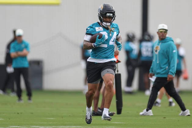 JACKSONVILLE, FL - JULY 29: Jacksonville Jaguars running back Chris Rodriguez Jr. (24) runs during training camp on July 29, 2026 at the Miller Electric Center in Jacksonville, Fl. (Photo by David Rosenblum Icon Sportswire) NFL, American Football Herren, USA JUL 29 Jaguars Training Camp EDITORIAL USE ONLY Icon260729224525