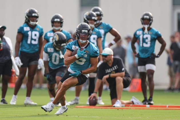 JACKSONVILLE, FL - JULY 29: Jacksonville Jaguars wide receiver Chandler Brayboy (15) works on a drill during training camp on July 29, 2026 at the Miller Electric Center in Jacksonville, Fl. (Photo by David Rosenblum Icon Sportswire) NFL, American Football Herren, USA JUL 29 Jaguars Training Camp EDITORIAL USE ONLY Icon260729224549