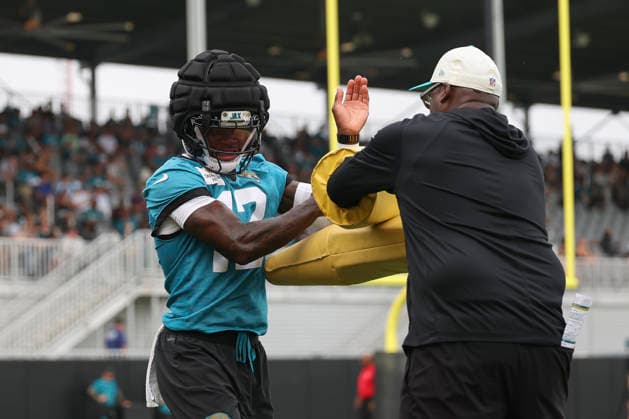 JACKSONVILLE, FL - JULY 29: Jacksonville Jaguars wide receiver Travis Hunter (12) works on a drill during training camp on July 29, 2026 at the Miller Electric Center in Jacksonville, Fl. (Photo by David Rosenblum Icon Sportswire) NFL, American Football Herren, USA JUL 29 Jaguars Training Camp EDITORIAL USE ONLY Icon260729224574