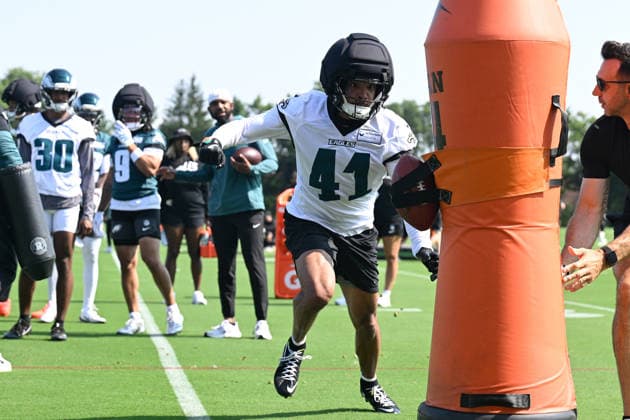 PHILADELPHIA, PA - JULY 29: Philadelphia Eagles cornerback Tariq Castro-Fields 41 runs a drill during the Philadelphia Eagles training camp on July 29th, 2026 at Jefferson Health Training Complex in Philadelphia, PA. (Photo by Terence Lewis Icon Sportswire) NFL, American Football Herren, USA JUL 29 Eagles Training Camp EDITORIAL USE ONLY Icon260729032