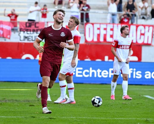 29.07.2026, xpsx, Fussball Testspiel, Kickers Offenbach - VfB Stuttgart v.l. celebrate the goal, Torjubel zum 1:3 Torschütze Benedikt von Hagen (Offenbacher Kickers) (DFL DFB REGULATIONS PROHIBIT ANY USE OF PHOTOGRAPHS as IMAGE SEQUENCES and or QUASI-VIDEO) emspor Offenbach *** July 29, 2026, xpsx, Soccer Friendly Match, Kickers Offenbach vs. VfB Stuttgart—celebrating the goal, Goal celebration for the 1-3 goal; scorer: Benedikt von Hagen, Offenbach Kickers. DFL and DFB regulations prohibit any use of photographs as image sequences and or quasi-video. emspor Offenbach