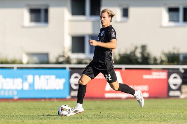 Freisteller Einzelbild Emanuel Taffertshofer (SSV Ulm 1846 Fußball, 22) VfB Friedrichshafen vs. SSV Ulm 1846 Fußball, Fussball, Wfv-Pokal, 2. Runde, Zeppelinstadion Friedrichshafen 29.07.26 VfB Friedrichshafen vs. SSV Ulm 1846 Fußball, Fussball, Wfv-Pokal, 2. Runde, Zeppelinstadion Friedrichshafen 29.07.26 Friedrichshafen *** Cropped Single Image: Emanuel Taffertshofer, SSV Ulm 1846 Soccer, 22 VfB Friedrichshafen vs. SSV Ulm 1846 Soccer, Wfv Cup, Round 2, Zeppelinstadion Friedrichshafen, July 29, 2026, VfB Friedrichshafen vs. SSV Ulm 1846 Soccer, WfV Cup, 2nd Round, Zeppelin Stadium, Friedrichshafen, July 29, 2026, Friedrichshafen Copyright: xEibner-Pressefotox EP_EER