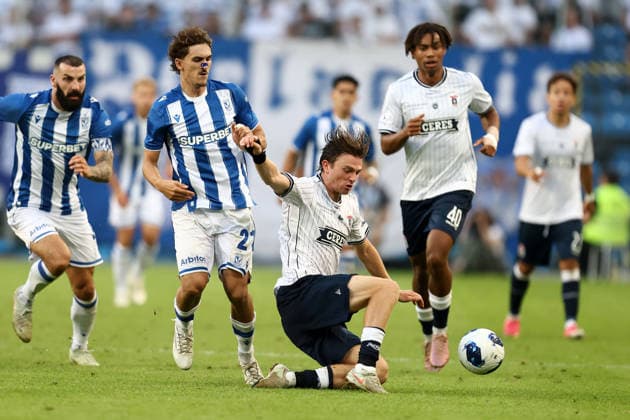 Lech Poznan V Aarhus GF - UEFA Champions League 2026 2027 Second Qualifying Round Second Leg Pablo Rodriguez and Magnus Knudsen during the UEFA Champions League 2026 2027 Second Qualifying Round Second Leg match between Lech Poznan and Aarhus GF at Enea Stadium in Poznan, Poland, on July 29, 2026. Poznan Poland  Copyright: xPiotrxMatusewiczx originalFilename:matusewicz-lechpozn260729_npgxL.jpg