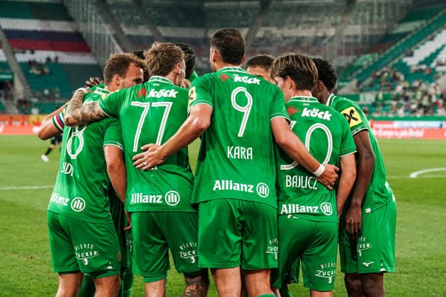Fussball: Österreich: UEFA Conference League Qualifikation 2026 2027 - 2. Runde, 29.07.2027 - SK Rapid Wien (Österreich) vs. FC Santa Coloma (Andorra) - Allianz Stadion (Wien, Hütteldorf, Österreich); Rapid Wien bejubelt das Tor zum 1-0 durch Ercan Kara (Rapid Wien) *** Soccer Austria UEFA Conference League Qualifying 2026–2027, Round 2, July 29, 2027 SK Rapid Vienna (Austria) vs. FC Santa Coloma (Andorra) Allianz Stadium, Vienna, Hütteldorf, Austria Rapid Vienna celebrates Ercan Kara s 1–0 goal Rapid Vienna Copyright: xLUKAxKOLANOVICx