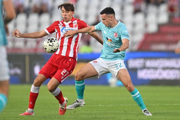 CRVENA ZVEZDA vs LARNE NORTHERN IRLAND MATEJ STRIKA vs JORDAN MCENEFF football Crvena zvezda vs Larne Northern Irland during UEFA Champions league qualification match at Rajko Mitic stadium, Belgrade 29.07.2026 Foto: FOOTBALL, CRVENA ZVEZDA, RED STAR, UEFA CHAMPIONS LEAGUE QUALIFICATIONS, LARNE NORTHERN IRLAND Belgrade Rajko Mitic stadium Serbia Copyright: xMarkoxMetlasx xMNxPressx