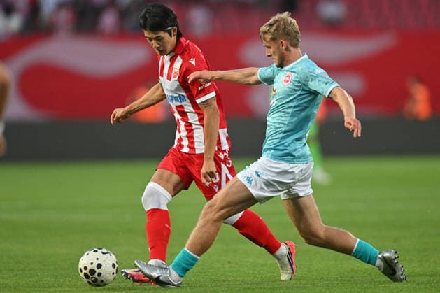 CRVENA ZVEZDA vs LARNE NORTHERN IRLAND YOUNGWOO SEOL Jongvu Seol football Crvena zvezda vs Larne Northern Irland during UEFA Champions league qualification match at Rajko Mitic stadium, Belgrade 29.07.2026 Foto: FOOTBALL, CRVENA ZVEZDA, RED STAR, UEFA CHAMPIONS LEAGUE QUALIFICATIONS, LARNE NORTHERN IRLAND Belgrade Rajko Mitic stadium Serbia Copyright: xMarkoxMetlasx xMNxPressx