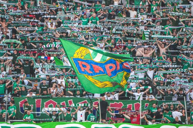 Fussball: Österreich: UEFA Conference League Qualifikation 2026 2027 - 2. Runde, 29.07.2027 - SK Rapid Wien (Österreich) vs. FC Santa Coloma (Andorra) - Allianz Stadion (Weststadion, Wien Hütteldorf): Block West, Choreo, Fans, Fanszene *** Soccer Austria UEFA Conference League Qualifiers 2026–2027, Round 2, July 29, 2027, SK Rapid Vienna (Austria) vs. FC Santa Coloma (Andorra), Allianz Stadium (Weststadion), Vienna-Hütteldorf, West Stand, Choreography, Fans, Fan Scene Copyright: xLukasxBierederx