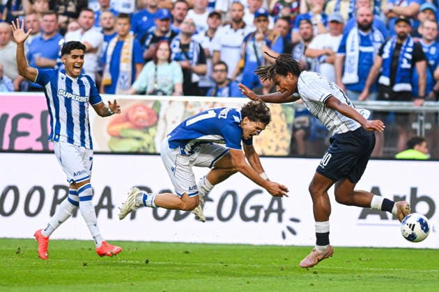 PoznaÅ 29.07.2026. Football UEFA Champions League Qualifying Second Round. Season 2026 2027 match between Lech Poznan and Aarhus GF in Poznan, Poland --- Liga Mistrzow druga runda eliminacji sezon 2026 2027 mecz Lech PoznaÅ - Aarhus GF Persons Shown : Luis Palma Pablo Rodriguez Jonas Jensen-Abbew Fot. Antoni Dec Arena Akcji NEWSPIX.PL --- newspix.pl 