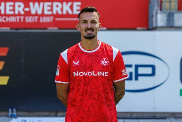Mergim Berisha (1.FC Kaiserslautern), 1.FC Kaiserslautern, 2.Bundesliga, Porträttermin, 2026 2027, 29.07.2026 1.FC Kaiserslautern, 2.Bundesliga, Porträttermin, 2026 2027, 29.07.2026 Kaiserslautern *** Mergim Berisha, 1. FC Kaiserslautern, 1. FC Kaiserslautern, 2. Bundesliga, photo shoot, 2026–2027, July 29, 2026, 1 FC Kaiserslautern, 2. Bundesliga, photo shoot, 2026–2027, July 29, 2026, Kaiserslautern Copyright: xEibner-Pressefoto AlexanderxNeisx EP_ANS