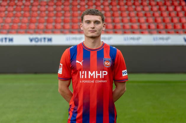 Paul Hennrich (1.FC Heidenheim, 08), GER, 1.FC Heidenheim, Fussball, 2. Bundesliga, Portraettermin 2026 2027, 29.07.2026, DFL DFB REGULATIONS PROHIBIT ANY USE OF PHOTOGRAPHS AS IMAGE SEQUENCES AND OR QUASI-VIDEO, GER, 1.FC Heidenheim, Fussball, 2. Bundesliga, Portraettermin 2026 2027, 29.07.2026 Heidenheim *** Paul Hennrich, 1 FC Heidenheim, 08, GER, 1 FC Heidenheim, Soccer, 2. Bundesliga, Photo Shoot 2026–2027, July 29, 2026, DFL and DFB regulations prohibit any use of photographs as image sequences and or quasi-video, GER, 1 FC Heidenheim, soccer, 2. Bundesliga, portrait session 2026–2027, July 29, 2026, Heidenheim Copyright: xEibner-Pressefoto JanixPlessx EP_JPL
