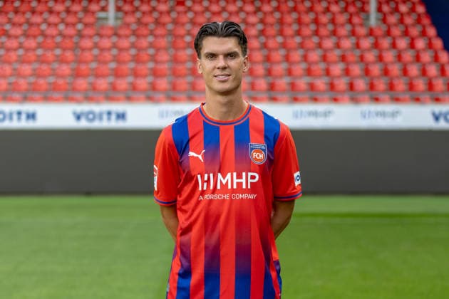 Mathias Honsak (1.FC Heidenheim, 17), GER, 1.FC Heidenheim, Fussball, 2. Bundesliga, Portraettermin 2026 2027, 29.07.2026, DFL DFB REGULATIONS PROHIBIT ANY USE OF PHOTOGRAPHS AS IMAGE SEQUENCES AND OR QUASI-VIDEO, GER, 1.FC Heidenheim, Fussball, 2. Bundesliga, Portraettermin 2026 2027, 29.07.2026 Heidenheim *** Mathias Honsak, 1 FC Heidenheim, 17, GER, 1 FC Heidenheim, soccer, 2. Bundesliga, photo shoot 2026–2027, July 29, 2026, DFL and DFB regulations prohibit any use of photographs as image sequences and or quasi-video, GER, 1 FC Heidenheim, soccer, 2. Bundesliga, photo shoot 2026–2027, July 29, 2026, Heidenheim Copyright: xEibner-Pressefoto JanixPlessx EP_JPL